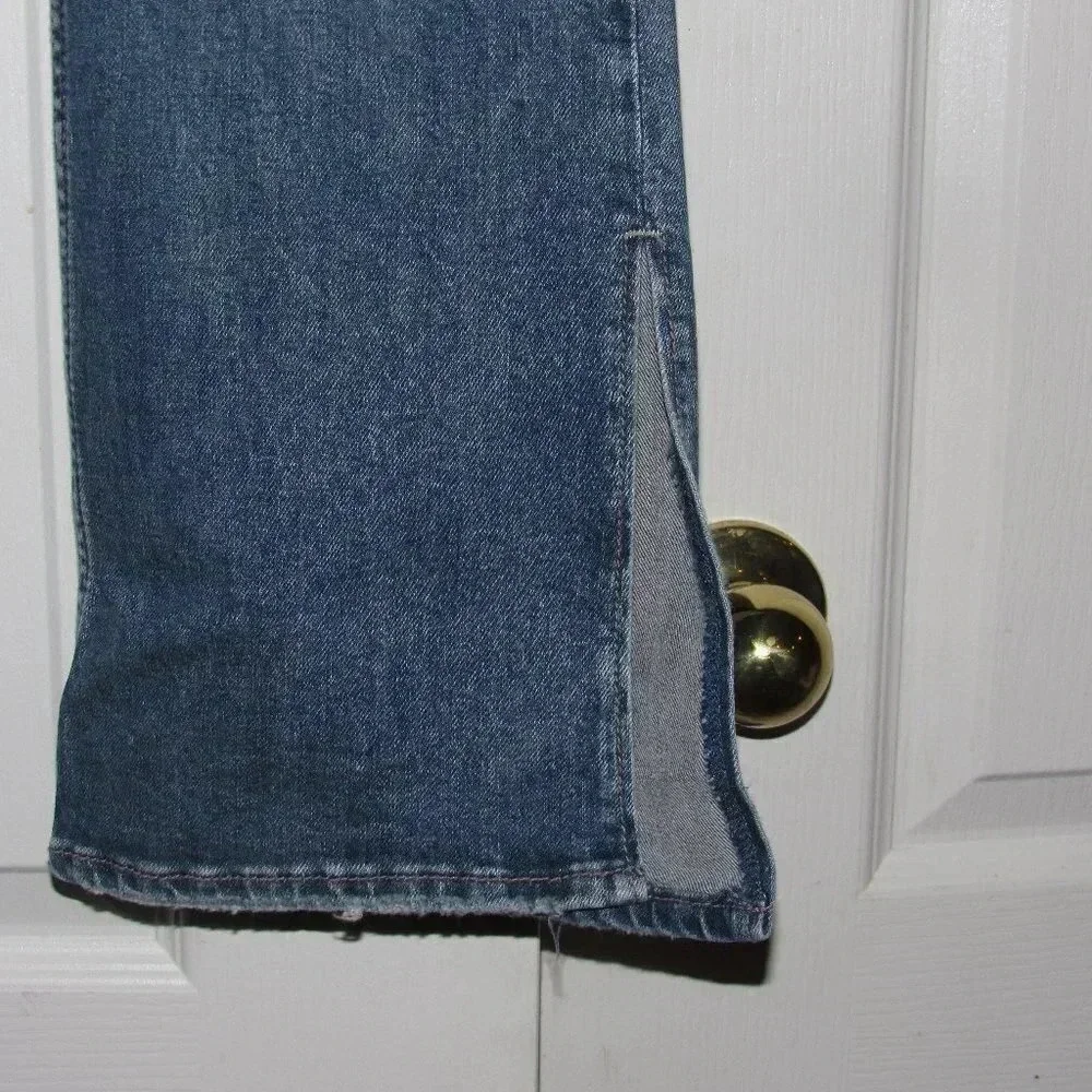 NWT SILVER Avery High-Rise Boot Jeans Size 25